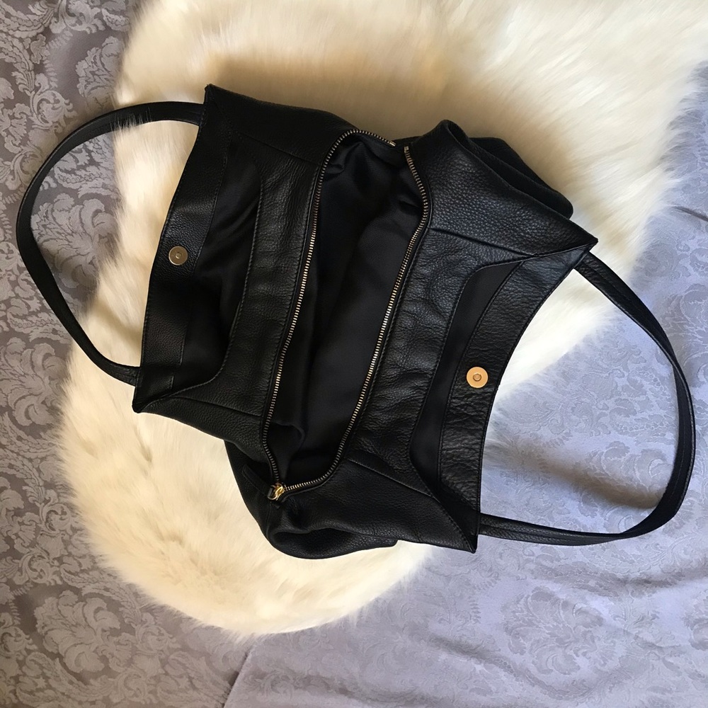 Vince Camuto ⚜️ Large Ike Leather Tote Purse - Picture 5 of 7